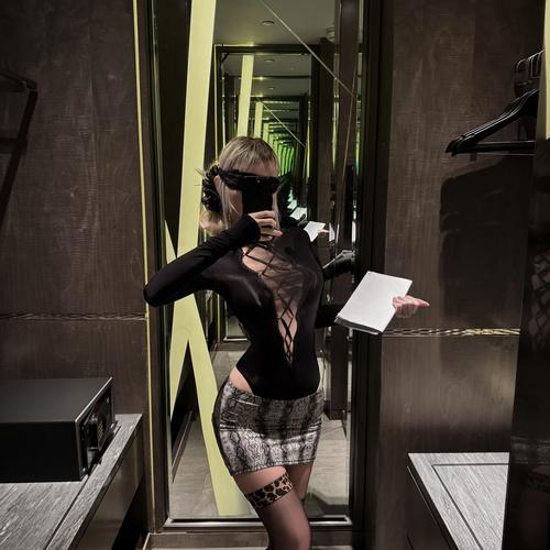 欲见*婀娜马油光连体内衣qqny性感黑丝袜滑亮制服套装豹纹包臀裙